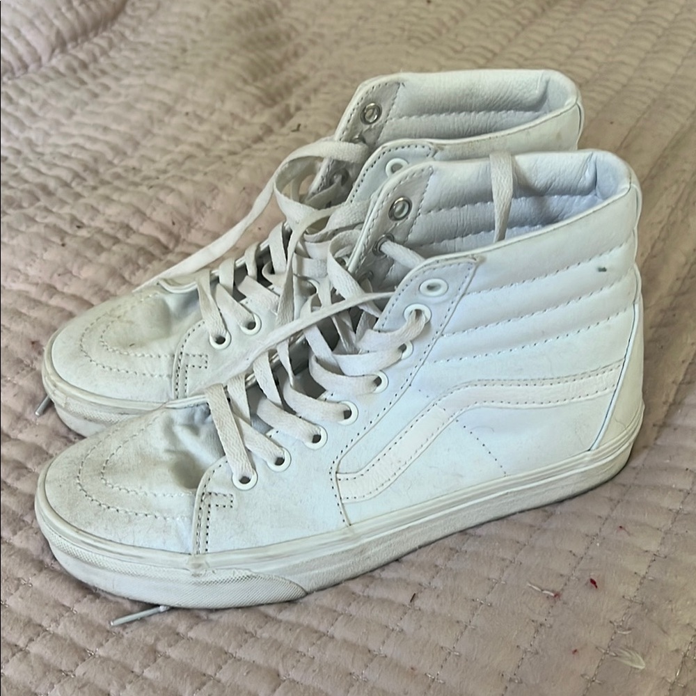 Vans White High-Top Sneakers men’s 7 women 8.5